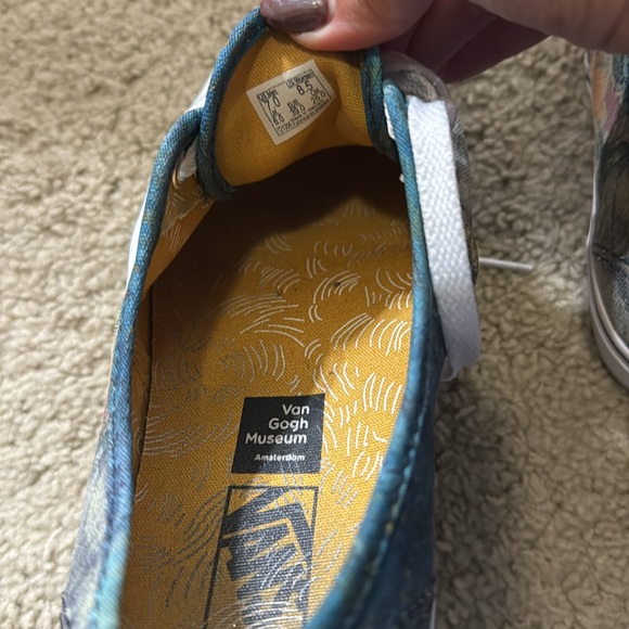 Vans limited edition Van Gogh Museum sneakers - Picture 3 of 3